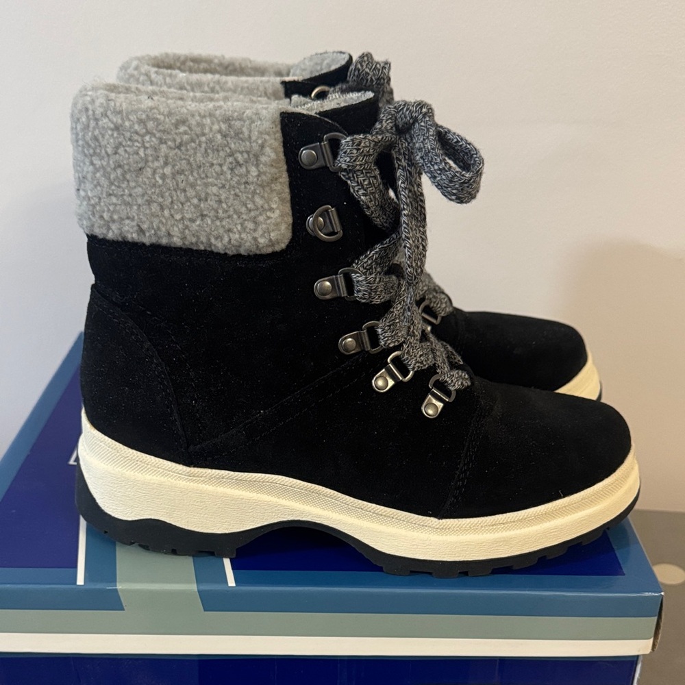 White Mountain Black and Gray Winter Boots - Picture 2 of 4